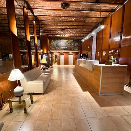 Hotel Sussex Cordoba Bagian luar foto