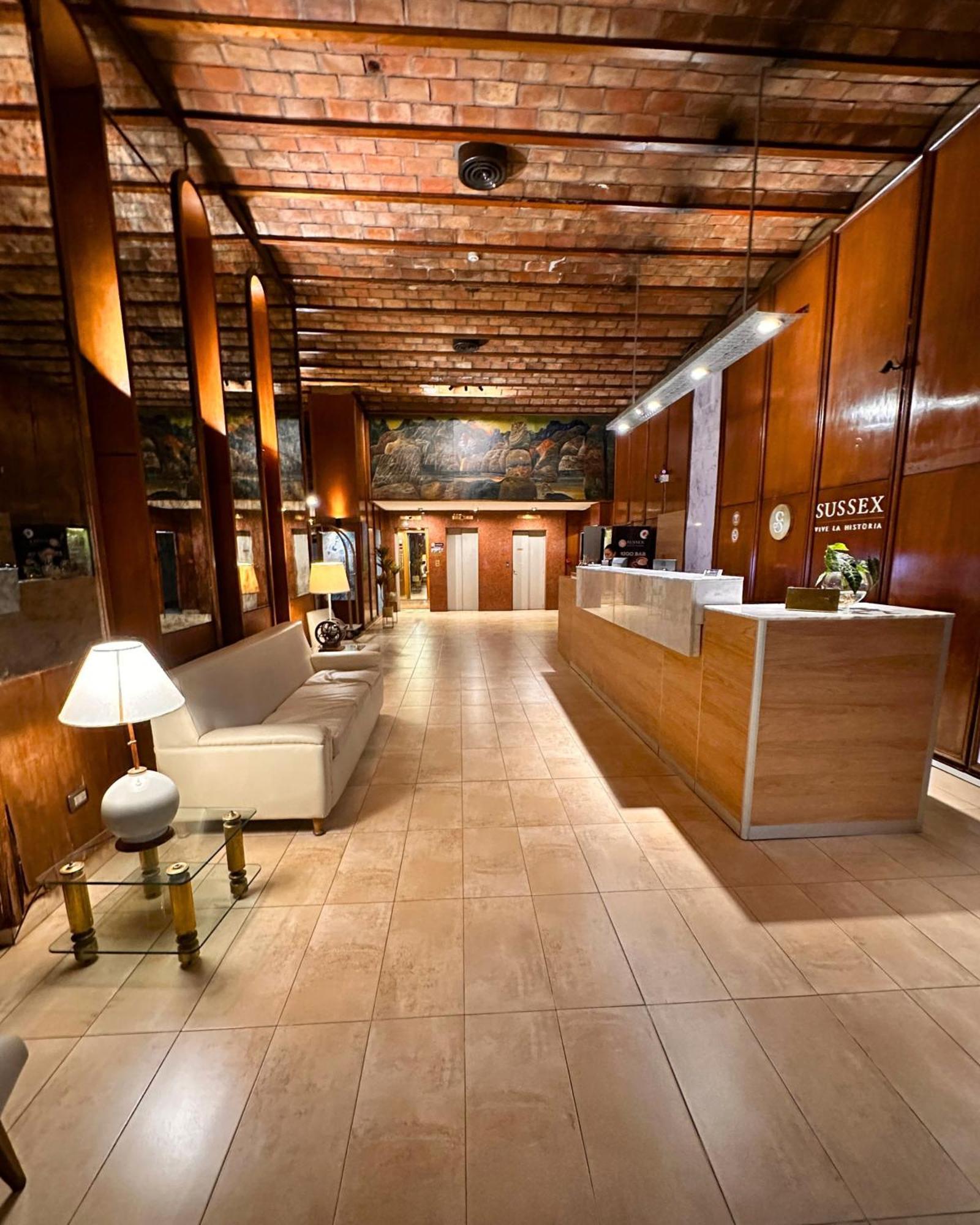 Hotel Sussex Cordoba Bagian luar foto