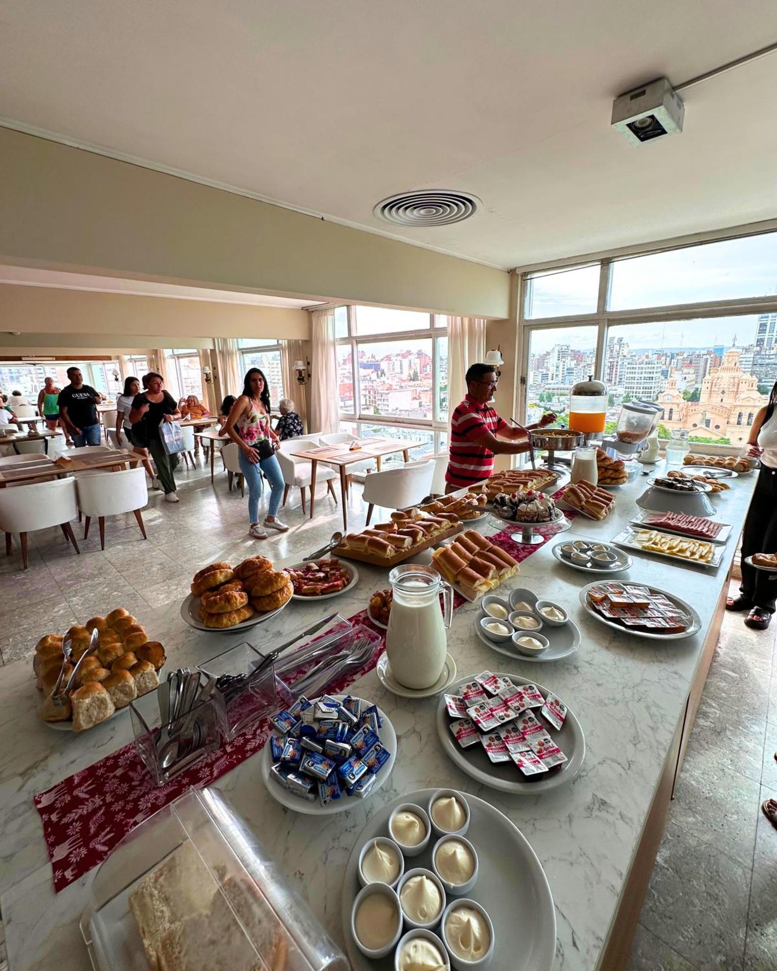 Hotel Sussex Cordoba Bagian luar foto