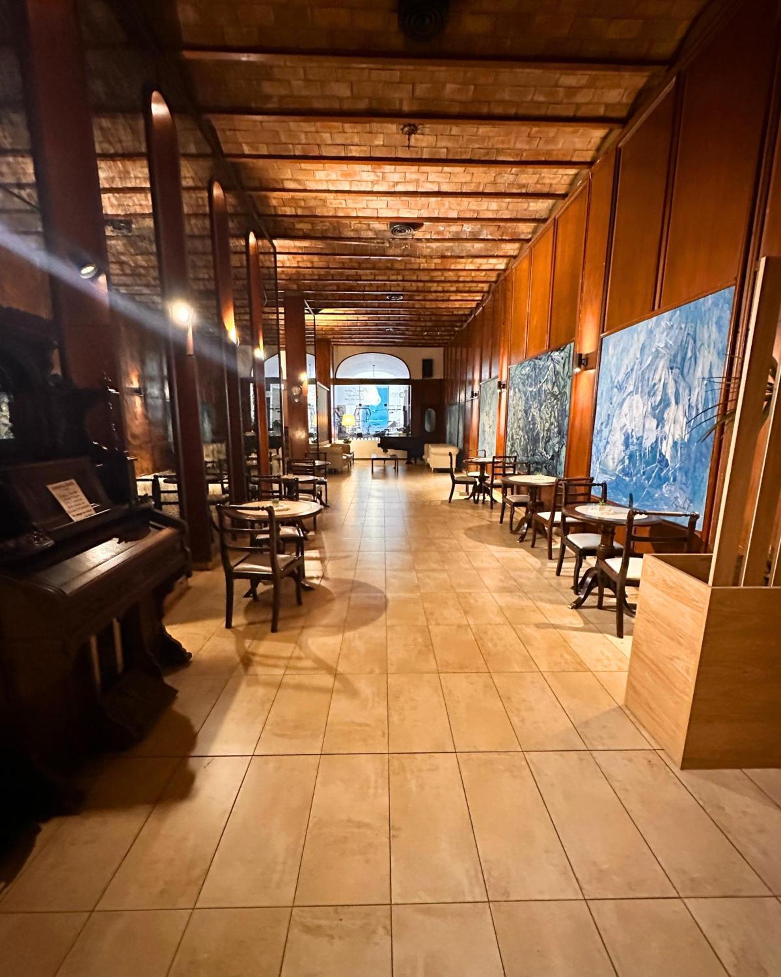 Hotel Sussex Cordoba Bagian luar foto
