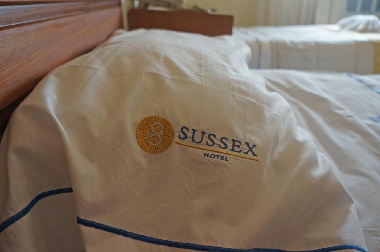 Hotel Sussex Cordoba Bagian luar foto